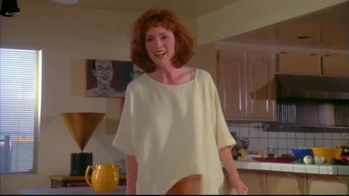 Подборка девушек с художественных фильмов с волосатыми и бритыми вагинами