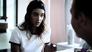 Сестра лесбиянка взяла у брата в рот и попрыгала мандой на его большом хуе