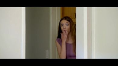 Парень оттрахал в манду свою высокую маму и вдул длинноволосой сестричке